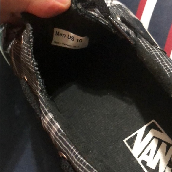 Vans - Picture 6 of 6